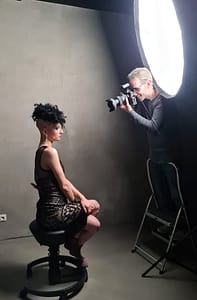 Fotograf Alexander Hunzinger beim Shooting